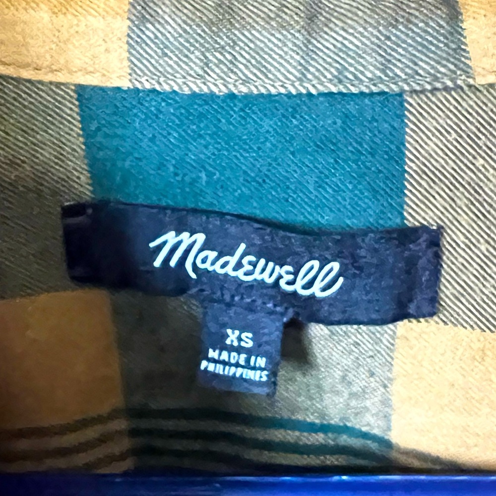Madewell flannel 
#madewell #flannel